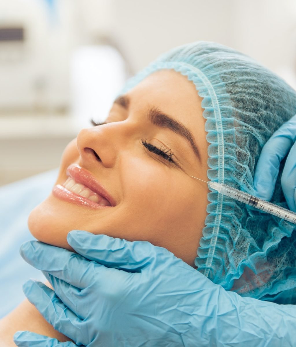 woman-at-the-plastic-surgeon.jpg